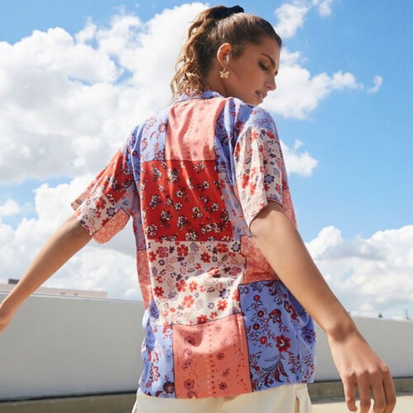 NWT Forever 21 Floral Patternblock Shirt Medium - Picture 2 of 8